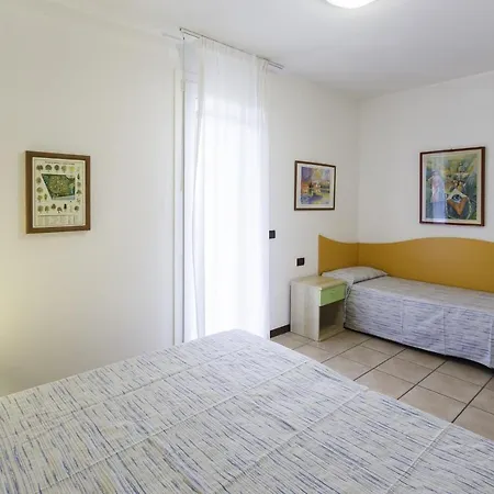 Apartment Betulle Lido Altanea