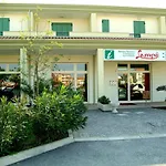 Apartamento Betulle Lido Altanea *