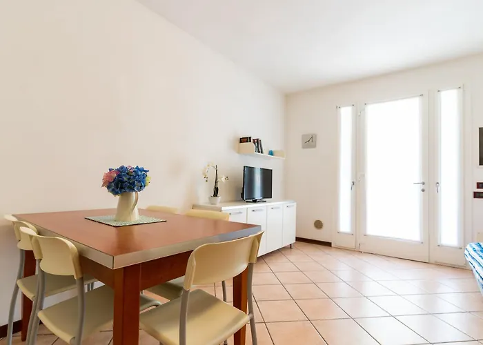 Apartment Betulle Lido Altanea